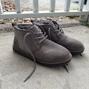 UGG Neumel 3236 Suede Chukka Ankle Boots Sherpa Lined Gray Men’s Size 11 NEW